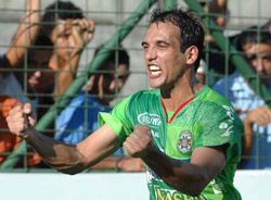 Cardozo muda sus goles a China
