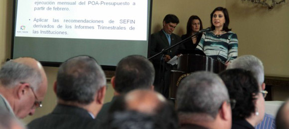 <p>TEGUCIGALPA.- La designada presidencial, María Antonieta Guillén, presidió este jueves una reunión...&nbsp;<a href='http://www.latribuna.hn/2012/02/09/gobierno-discute-directrices-para-ordenada-ejecucion-presupuestaria/'></a></p>http://www.latribuna.hn/wp-content/uploads/2012/02/presupuesto-580.jpg