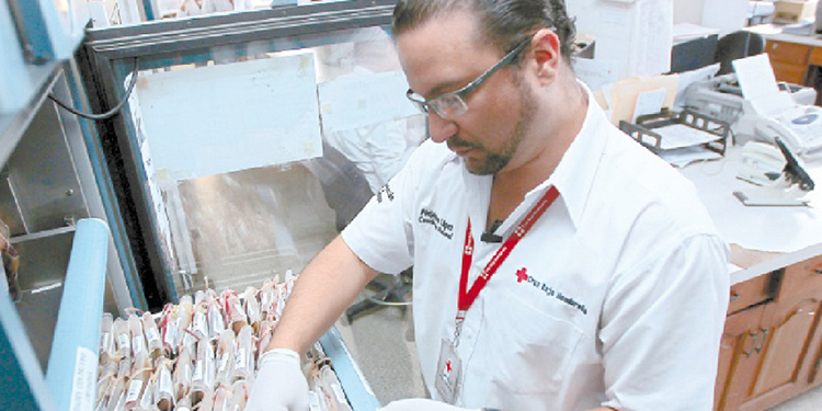 Piden a hondureños donar su plasma sanguíneo y plaquetas (Vídeo)