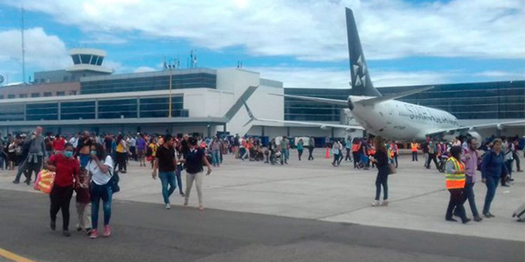 Habilitarán temporalmente vuelos para ingreso de hondureños que desean retornar al país