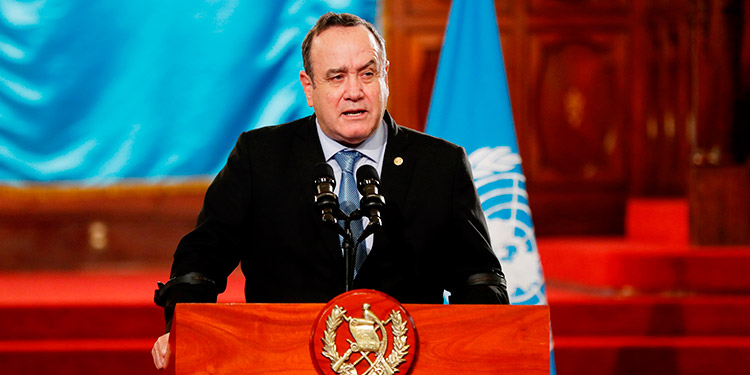 Polémica en Guatemala por eventual salida de médicos cubanos en medio de pandemia