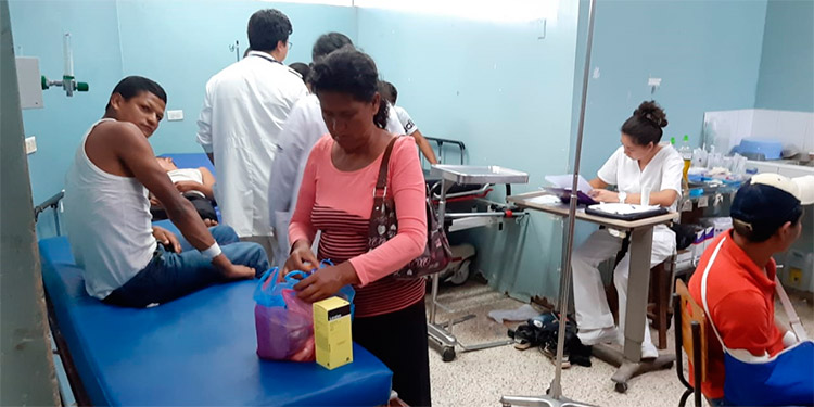 En su casa atienden posible paciente de coronavirus