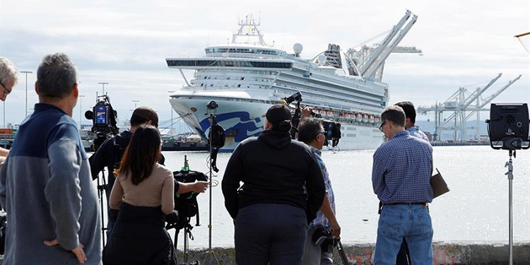 El coronavirus pone en jaque a sector de cruceros