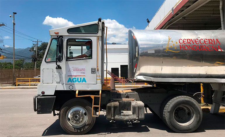 Cervecería Hondureña comienza distribución de agua