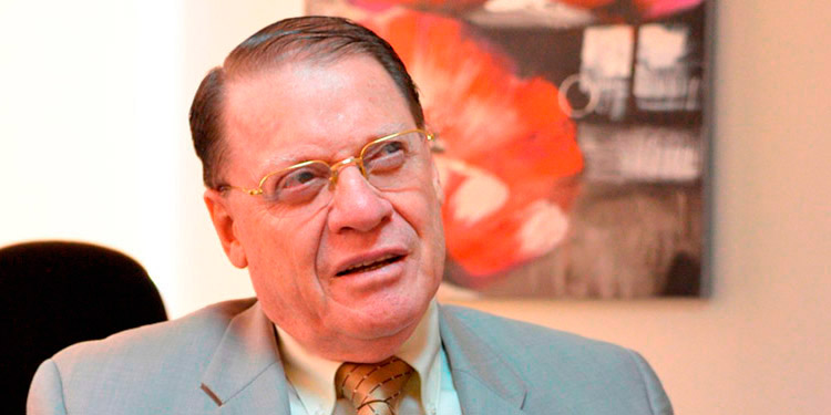 Doctor Javier Uclés: “El miedo afecta más rápido que el virus”
