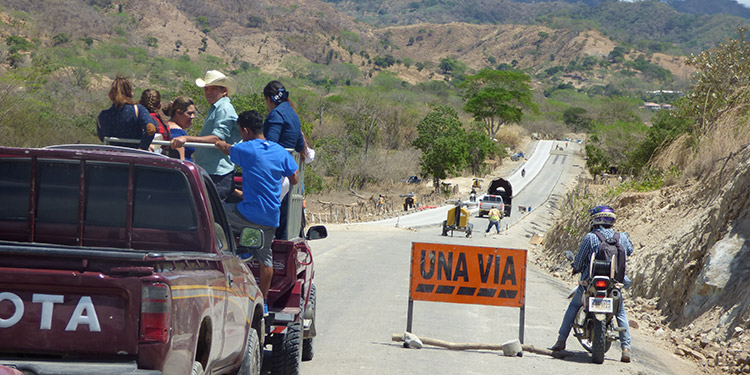 La Tribuna en la frontera: Municipios del sur de Lempira al desarrollo con nueva carretera
