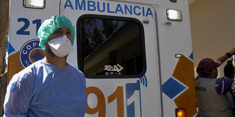 Salud confirma 13 casos sospechosos de COVID-19 