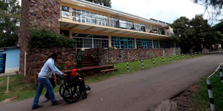Hospitales privados atenderán a contagiados del coronavirus