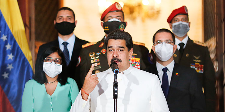 Gobierno de Maduro tilda de "adefesio" propuesta de EEUU para nuevos comicios en Venezuela