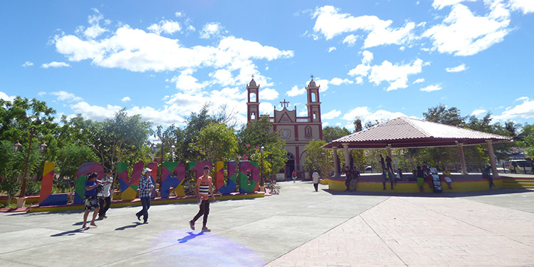 La Tribuna en la frontera: Municipios del sur de Lempira al desarrollo con nueva carretera