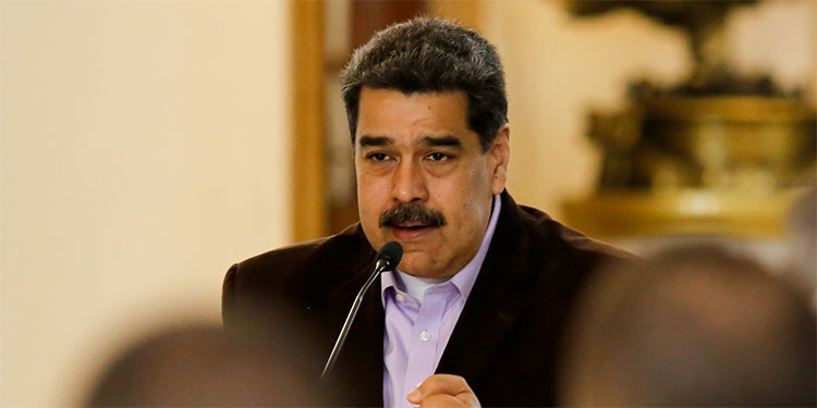 Venezuela dice que EEUU intenta "nueva modalidad de golpe de Estado" al inculpar a Maduro
