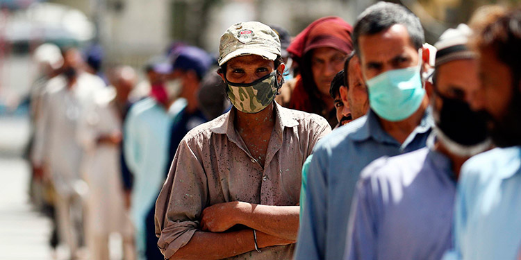 Estudio: Coronavirus elevará los pobres a más de 1,000 millones