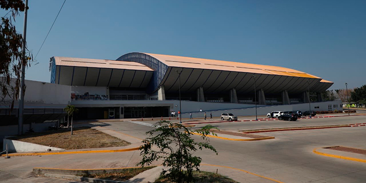 Habilitan polideportivo de la UNAH para atender pacientes con COVID-19
