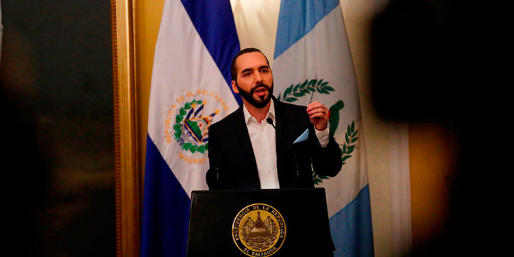 Presidente salvadoreño desafía Corte Suprema por coronavirus