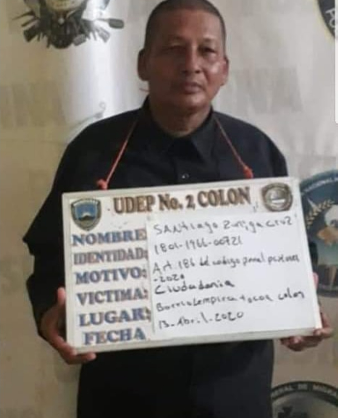 Detienen a Santiago Zúniga por irrespetar toque de queda
