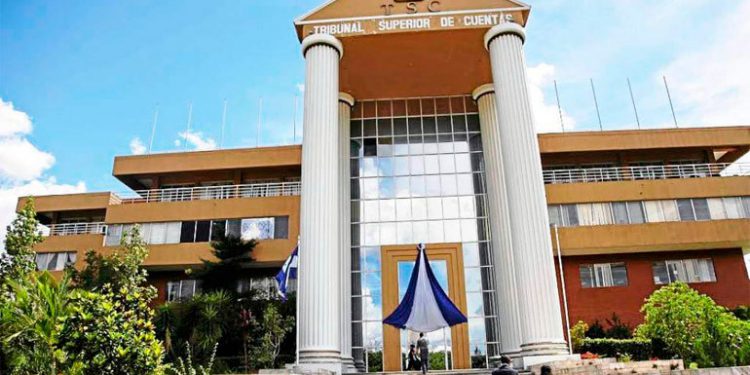 'Corruptos' de Honduras ya no temen a entes contralores, lamenta analista