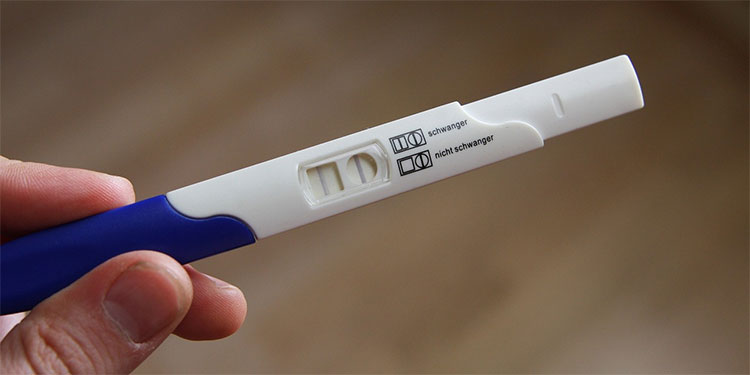Todo sobre los test de embarazo: ¿cómo funcionan? ¿cuándo hacerlos? ¿pueden dar falsos positivos o negativos?