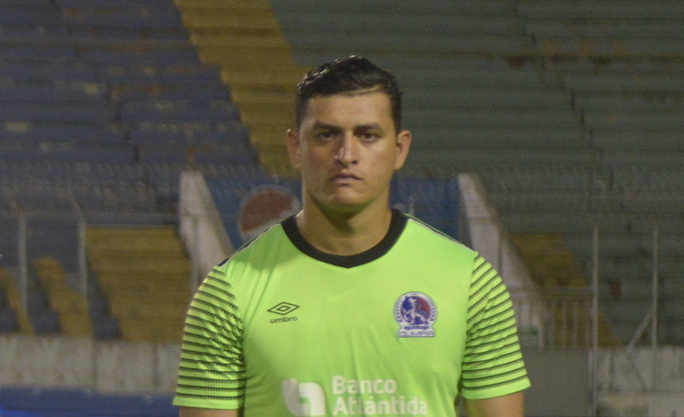 Olimpia trabaja en la renovación de su plantel