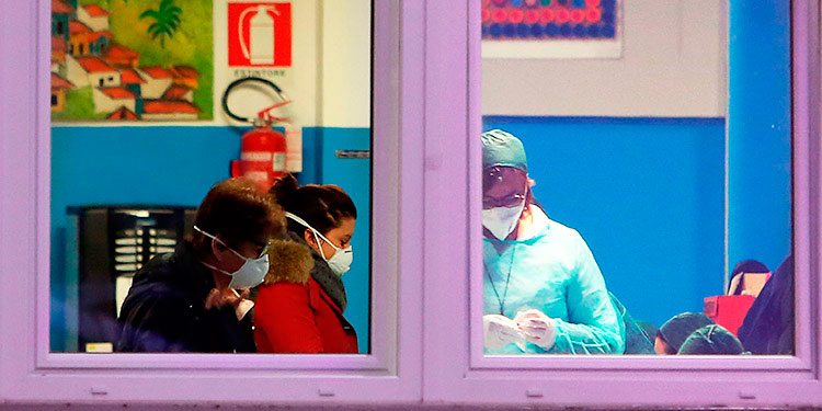 Confirman primer fallecido por COVID-19 en Italia