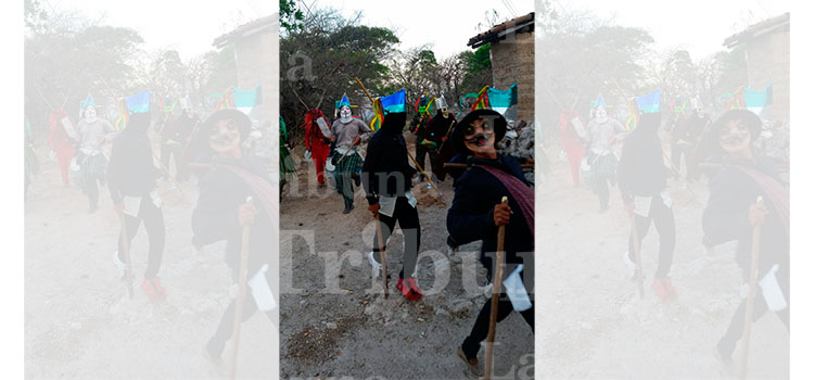 Con máscaras y trajes rasgados “Judíos” desobedecen la cuarentena por COVID-19 en El Paraíso (Video)