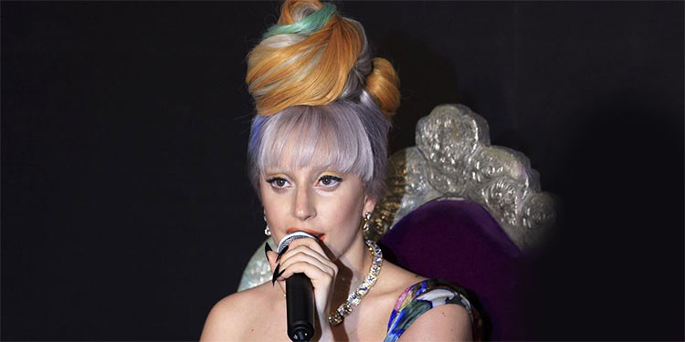 Lady Gaga pide a los expertos en tecnología que se unan contra el coronavirus (Video)
