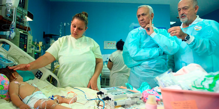 Aprueban permanencia a personal de Salud en labores contra COVID-19