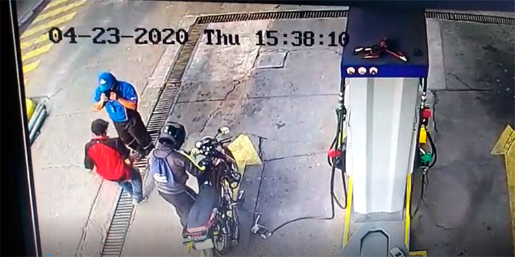 Sospechoso es capturado por haber participado en robo a una gasolinera (Video)