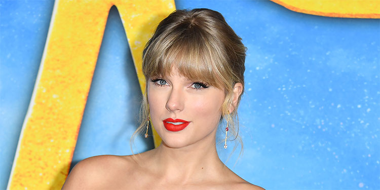 Taylor Swift ataca a su antiguo sello por publicar un álbum sin su permiso