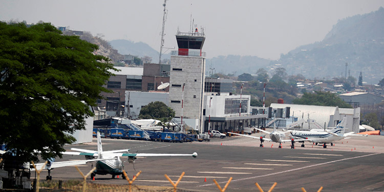 Aerolíneas nacionales reanudan hoy operaciones