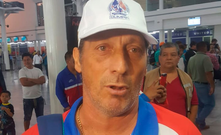 Troglio no se moverá del país y sigue firme en Olimpia