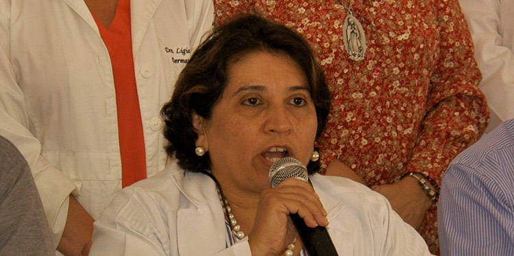 CMH pide al gobierno nombramiento inmediato del personal médico por contrato