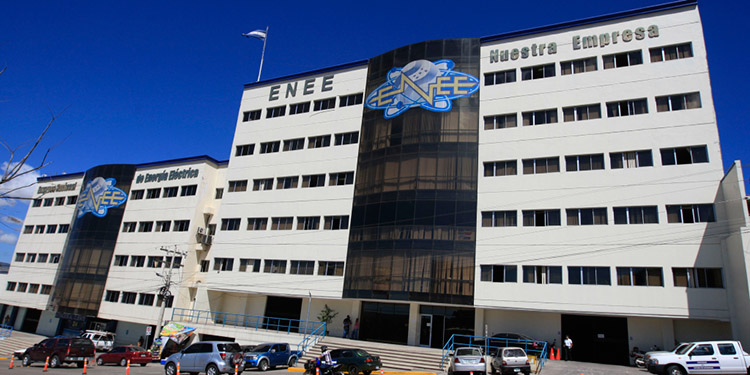 ASJ en auditoría a ENEE: “Usuarios pagan pérdidas del sistema eléctrico”