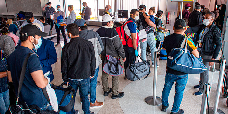 Unos 7.900 hondureños repatriados de 25 países por la pandemia de coronavirus