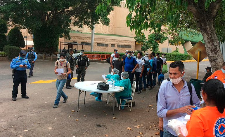 Con todos los “Mickis” tienen en albergues a migrantes retornados (Fotos)