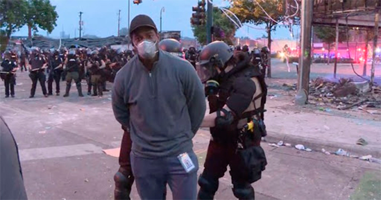 Equipo de CNN es arrestado durante cobertura de disturbios por muerte de afroamericano