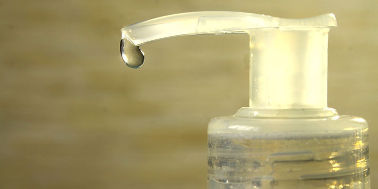 Recubrimiento antibacterial de superficies mata el coronavirus por 90 días, dice estudio en EEUU
