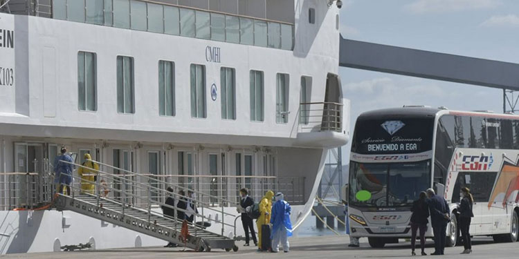 Gobierno uruguayo ordena desembarque de marinos hondureños a un hotel