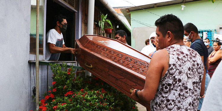 Caos en Brasil ante aumento de decesos por COVID-19Caos en Brasil ante aumento de decesos por COVID-19