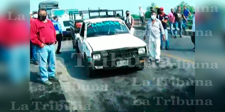 Transportistas protestan ante la falta de trabajo e ingresos durante la pandemia
