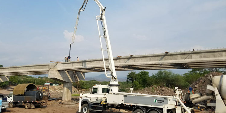 Con medidas de bioseguridad se reanuda construcción del puente sobre el río Chiquito