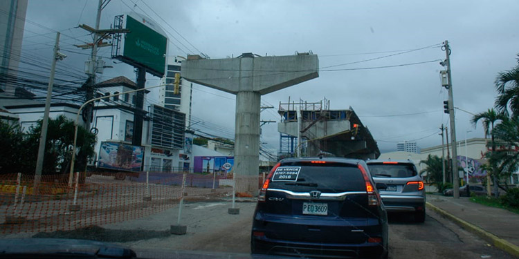 Limitarán acceso vial frente al Centro Cívico