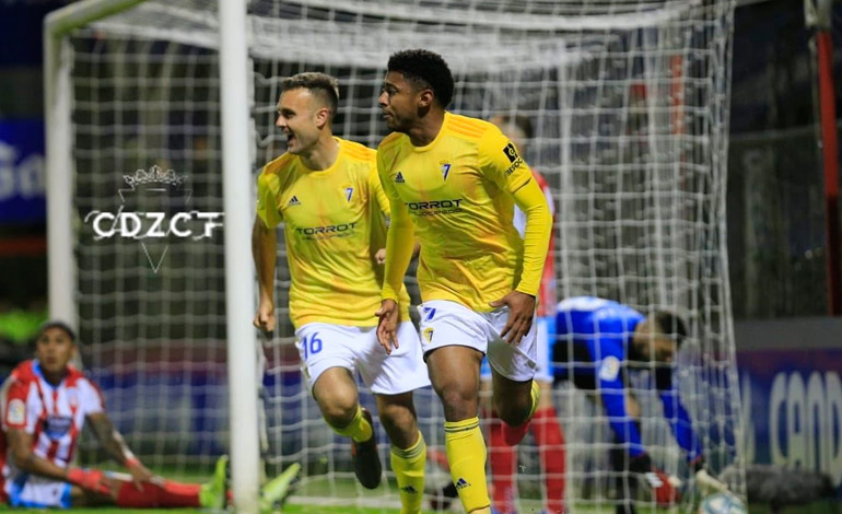 Cádiz y Lozano se acercan a la primera división española