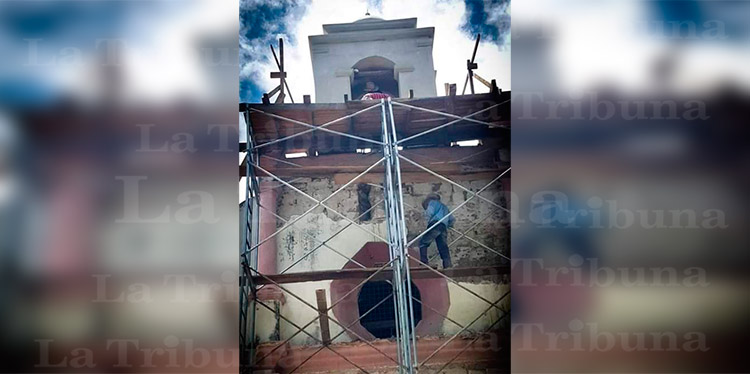 Descubren otra imagen religiosa oculta en antigua iglesia católica de Sensenti, Ocotepeque