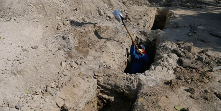 10 víctimas del coronavirus sepultan en cementerio