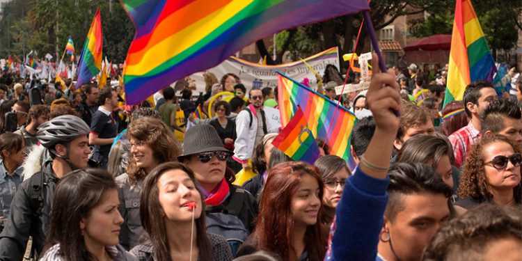 Corte Suprema de EEUU emite fallo histórico para proteger a trabajadores LGBT