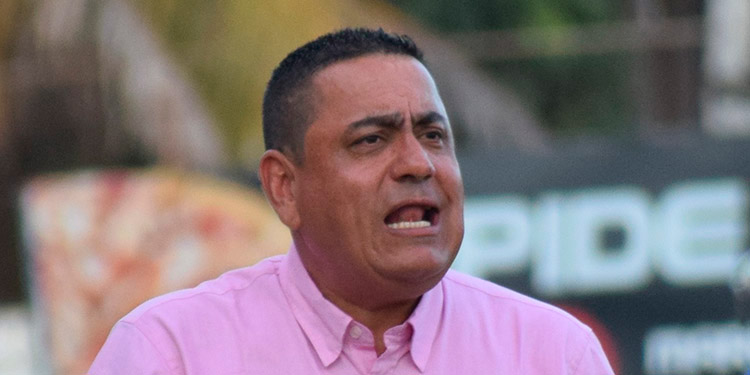 López no se atreve a hablar de altas y bajas en Platense