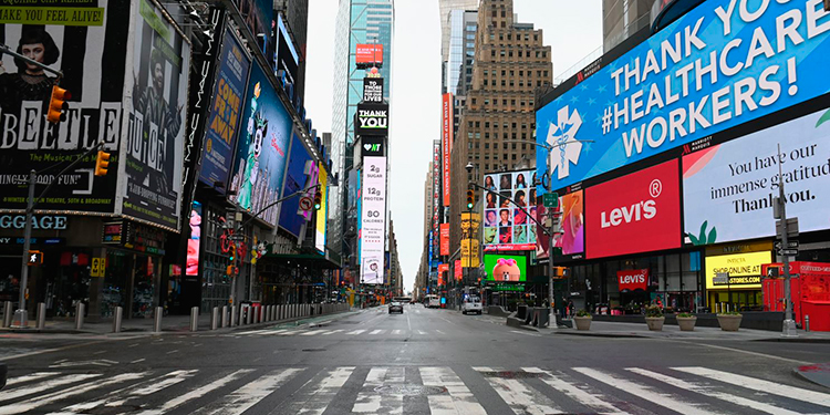 Nueva York enterró a casi 900 personas en fosa común durante pandemia