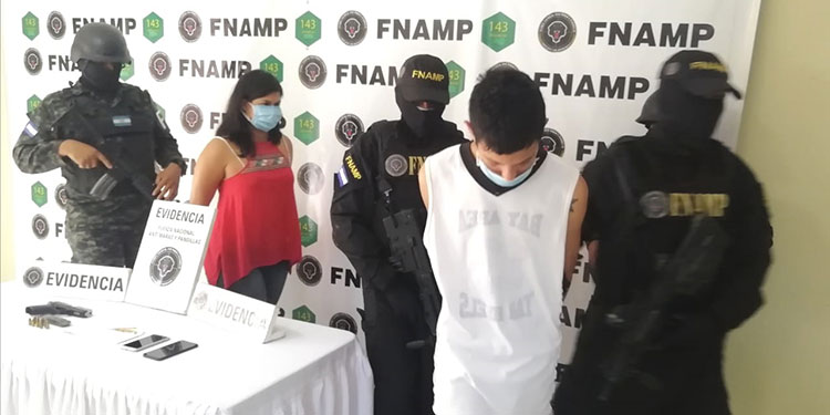 Con armas y drogas caen extorsionadores