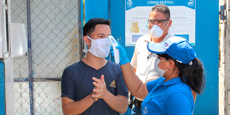 Santa Cruz de Yojoa: Empresa acuícola cumple con las medidas de bioseguridad