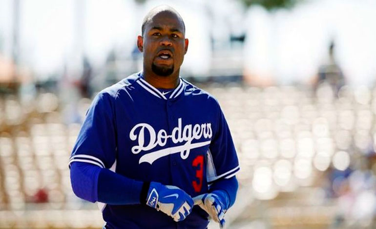 Arrestan a exastro de los Dodgers por agresión